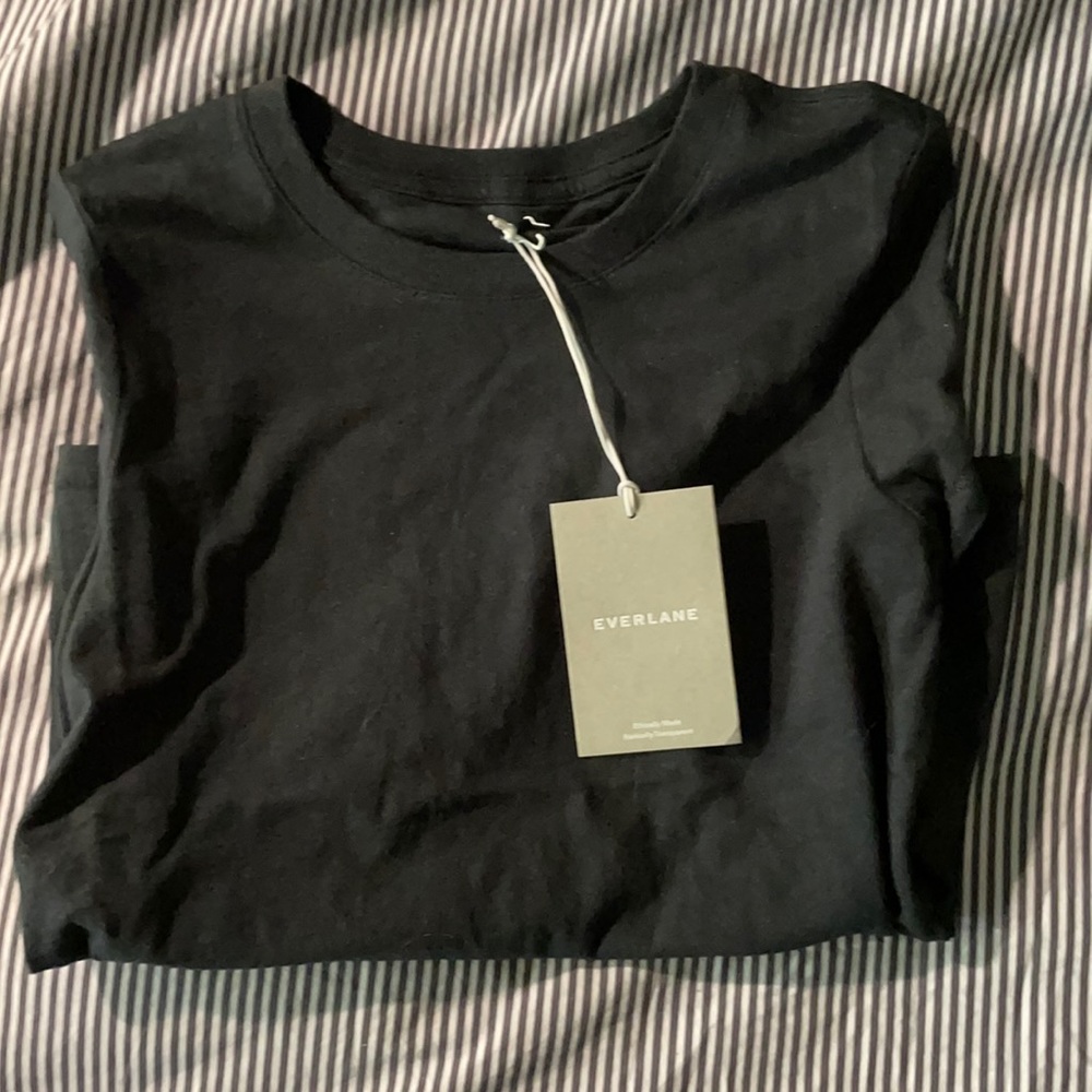 NWT Never worn! Everlane Tee— ReCotton